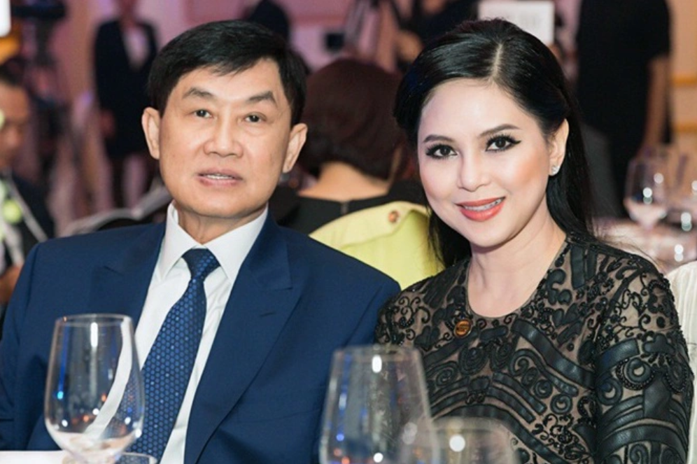 Vợ chồng 'vua hàng hiệu' Johnathan Hạnh Nguyễn - bà Lê Hồng Thủy Tiên
