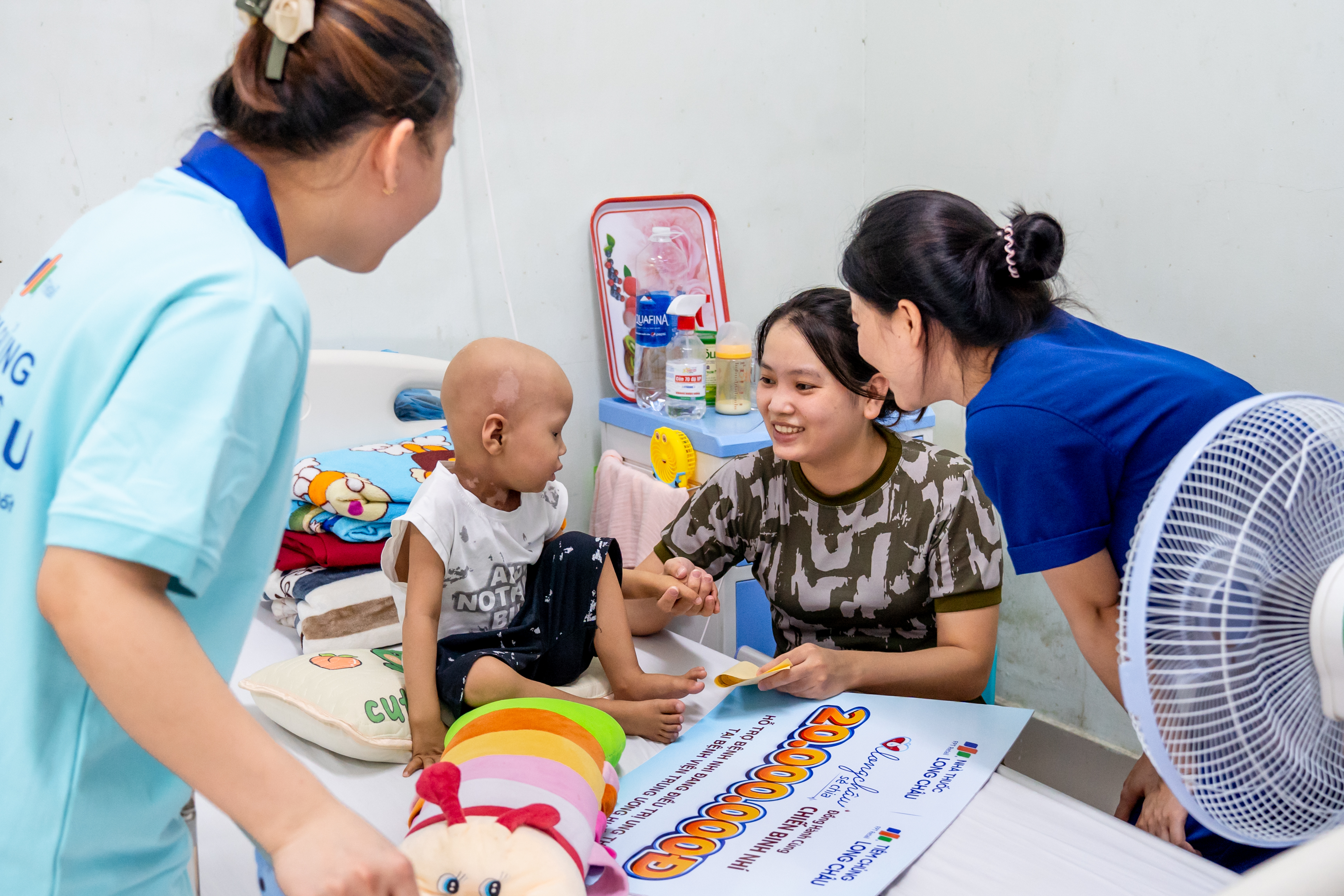 “Long Châu sẻ chia – Đồng hành cùng chiến binh nhí” nối rộng vòng tay yêu thương, hỗ trợ các bệnh nhi đang chiến đấu với bệnh tật.